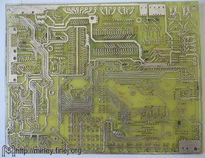 universalnaya-otladochnaya-plata-dlya-avr-12