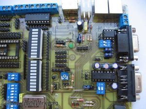 universalnaya-otladochnaya-plata-dlya-avr-16