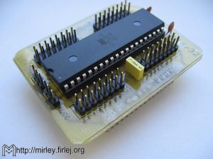 universalnaya-otladochnaya-plata-dlya-avr-21