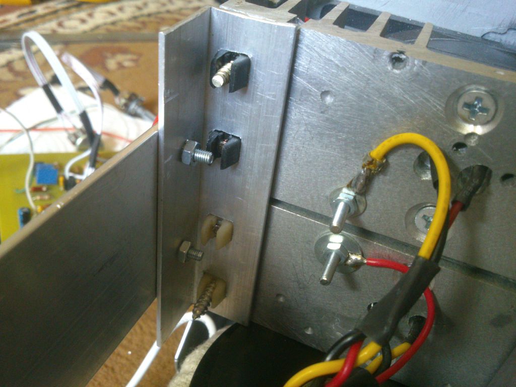 dvuh-polyarnyiy-laboratornyiy-blok-pitaniya-6